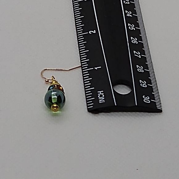 Handmade Green dangle earrings Gold tone hypoallergenic fishhook ear wires - Picture 5 of 5